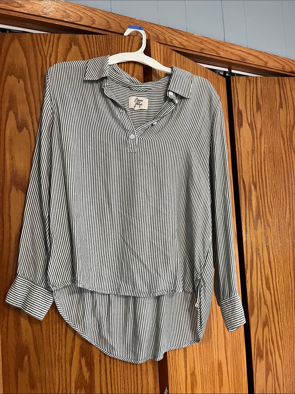Rails Striped Button-Down Popover Shirt in Black and White